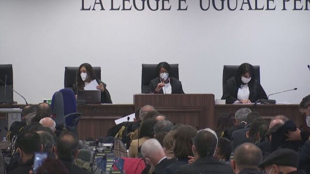 В мегапроцес в Италия срещу Калабрийската мафия Ндрангета съдът осъди