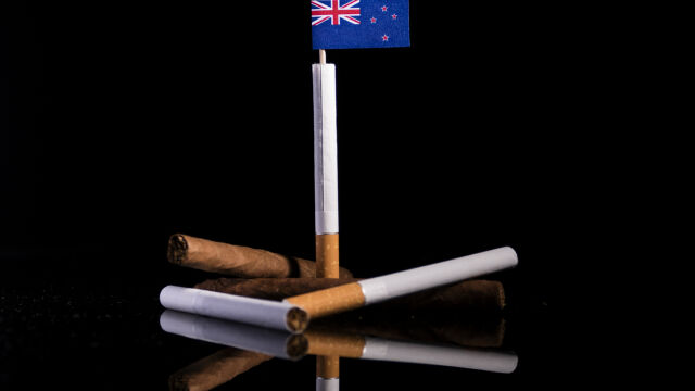 Пари срещу здраве: Обрат в Нова Зеландия – цигарите отново са позволени в „страната без тютюнев дим“ 