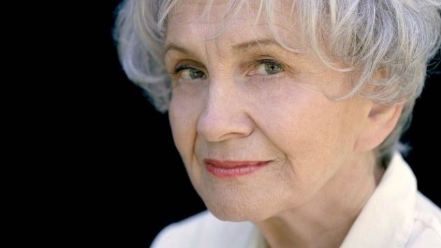 Малката дъщеря на канадската писателка Алис Мънро публикува есе няколко