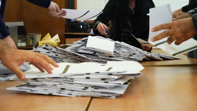 Продължава оспорването на изборните резултати от местния вот в страната Административният