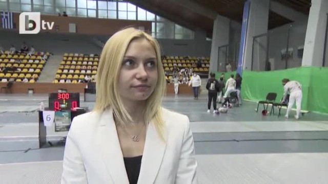 Йоана Илиева в ролята на съдия на турнира "Сабята на Етрополски" (ВИДЕО)