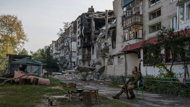 Руските бомбардировки срещу военни и граждански обекти в цяла Украйна