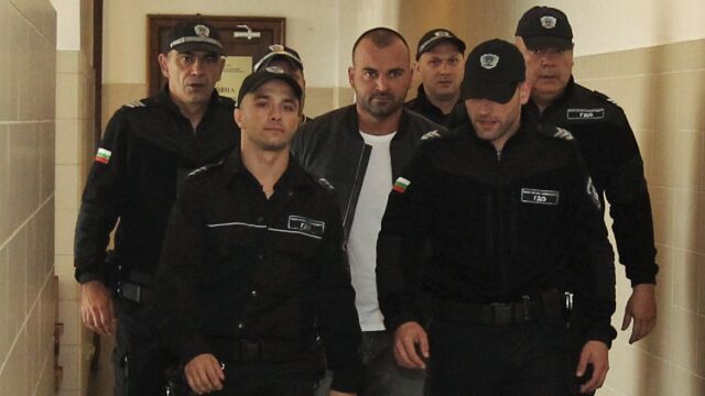 Софийската градска прокуратура е отказала да задържи двама полицаи съпричастни