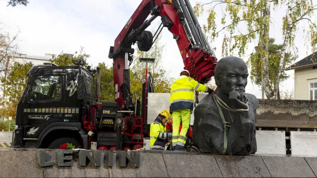 Финландия премахна и последната статуя на съветския лидер Владимир Ленин