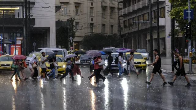Екстремни се очакват в Гърция Очаква се лошо време с