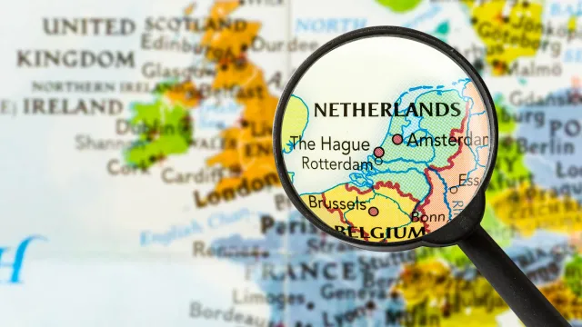 Очаква се Нидерландия формално да се извини за ролята си