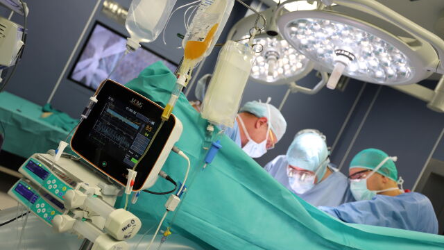 Специалисти от Военномедицинска академия ВМА извършиха две чернодробни трансплантации в рамките