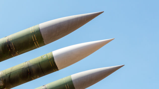 Украинският президент Володимир Зеленски поиска ракети с далечен обсег от