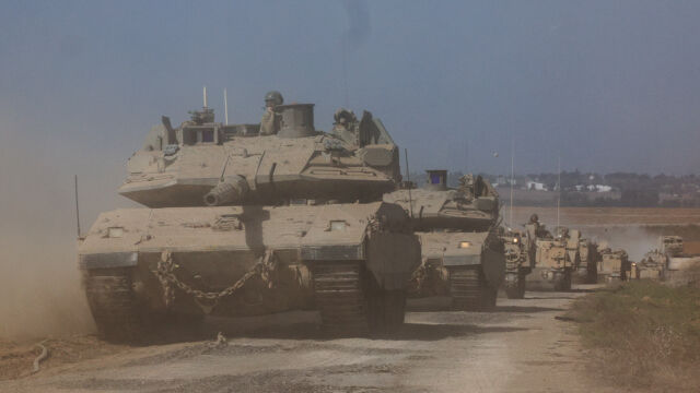 Израелската армия придвижи танкове в южната част на държавата докато