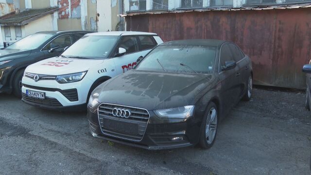 Арестувани са 14 души от група за трафик на луксозни автомобили