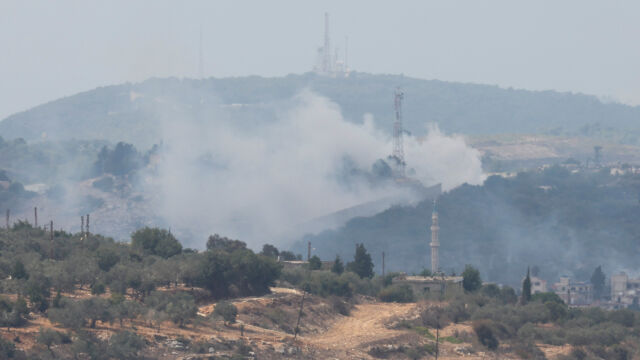 Израелската армия съобщи рано в събота че е ударила цел