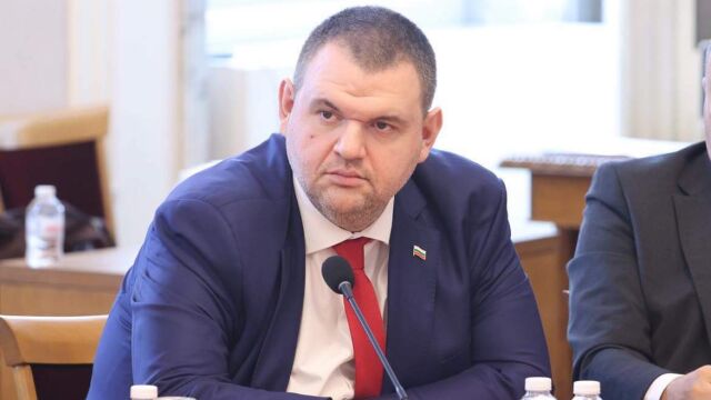 Делян Пеевски вече е съпредседател на парламентарната група на ДПС