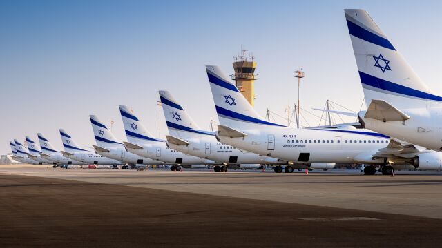 Националният превозвач на Израел лети в събота за първи път от 1982 г. насам