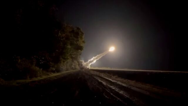 Украйна за първи път използва американски ракети с голям обсег