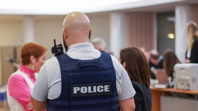 Известен китайски магазин за онлайн търговия е започнал да продава