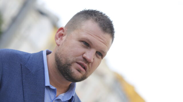  Таксиметрови шофьори в цялата страна излизат на национален протест На