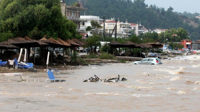 Гръцкият град Волос отново е под вода Циклонът Елиас който