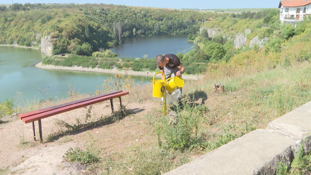 Добрият пример: От 3 години доброволци поддържат чист парк "Кайлъка" край Плевен 
