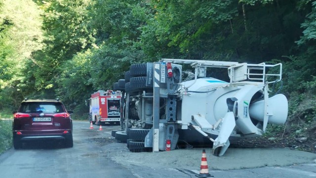 Около 12 10 часа в полицията е съобщено за пътен инцидент