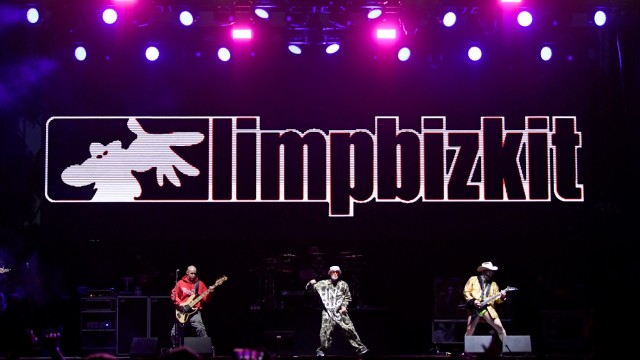 Limp Bizkit с премиера на сингъла „Dad Vibes“