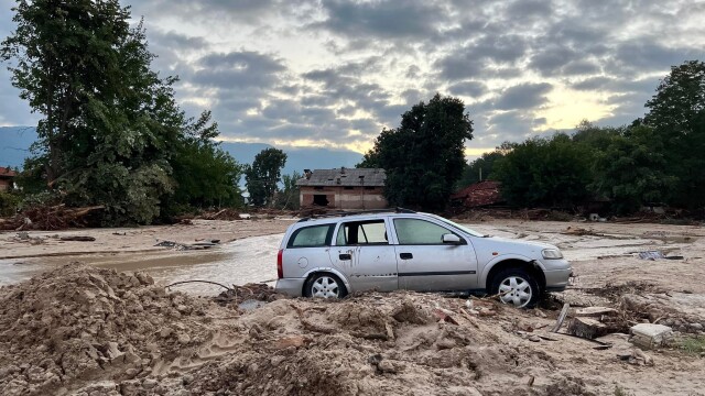 Очакват се валежи в Карлово където са засегнатите от наводнения
