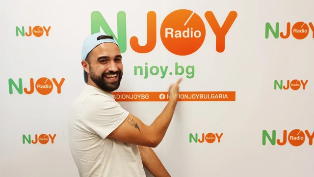 Матео представи новата си песен по радио N-JOY
