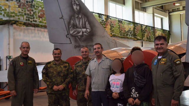Първият българин летял на боен самолет Симеон Петков отново се