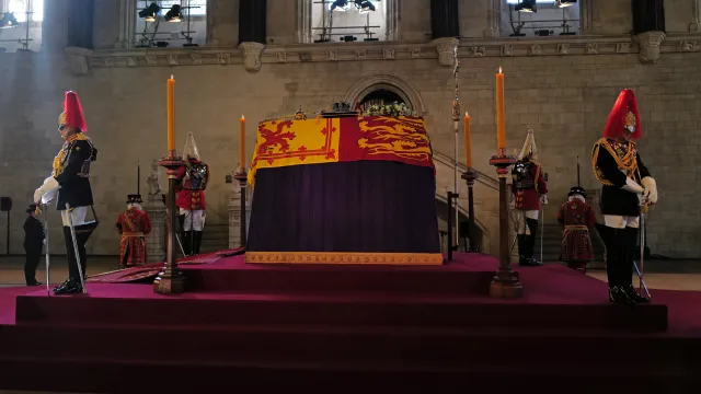 Погребението на кралица Елизабет II се очаква да стане най