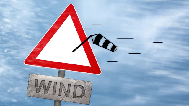 Предупреждение за бурен вятър е в сила за цялата страна
