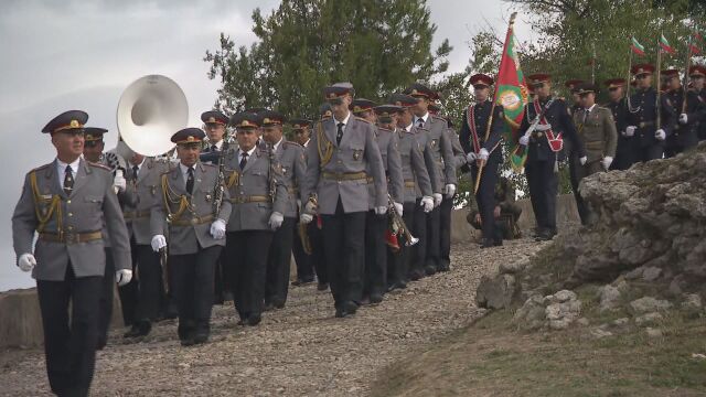 Празникът във Велико Търново за Деня на независимостта продължи през