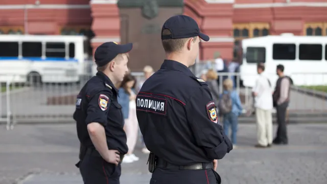 Въоръжен мъж е открил огън в училище в Централна Русия