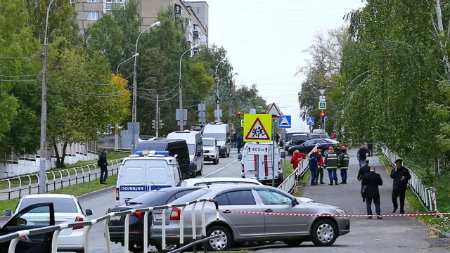 Броят на убитите при стрелбата в училище в руския град