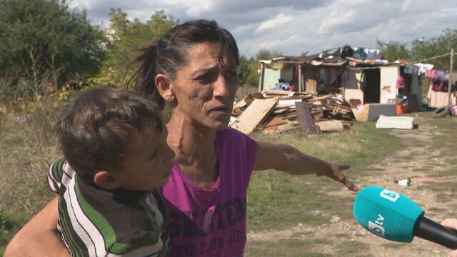 Домът на майка с 8 деца остана без покрив след