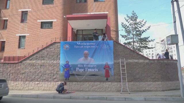 Започна визитата на папа Франциск в Монголия Рано тази сутрин