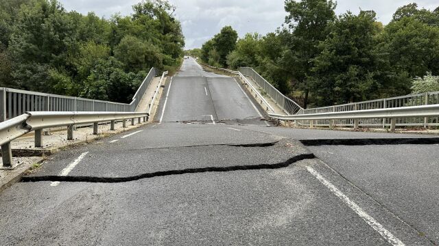 Мост на пътя от Царево за Ахтопол пропадна вследствие на