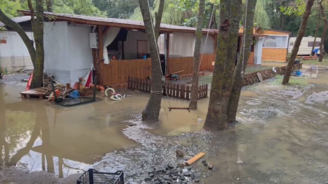 Заради наводнения и интензивни валежи в община Царево е обявено