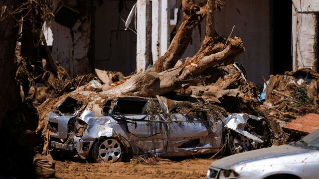 Трагедията в Либия в най пострадалия град Дерна броят на