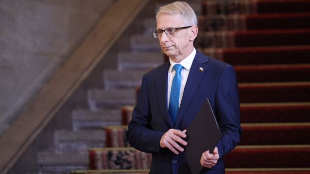 Николай Денков влиза в директен дебат с европейските депутати
