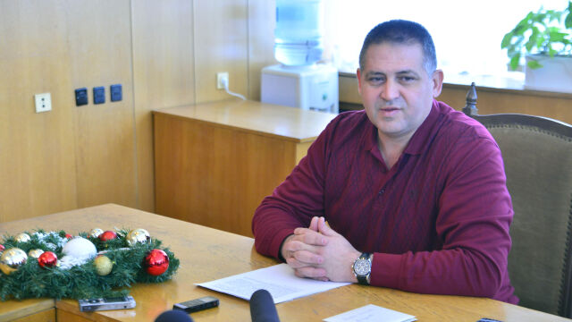 Д р Валентин Василев е кандидатът на коалиция Заедно за силна
