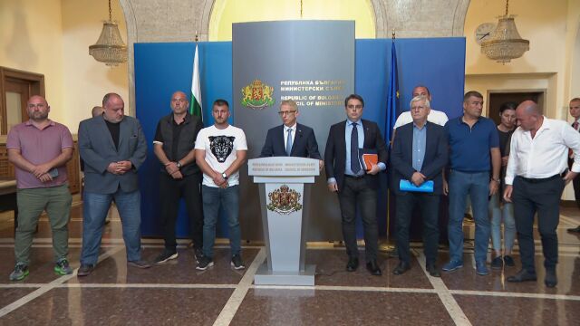 В близкия период няма да позволим внос на слънчоглед от