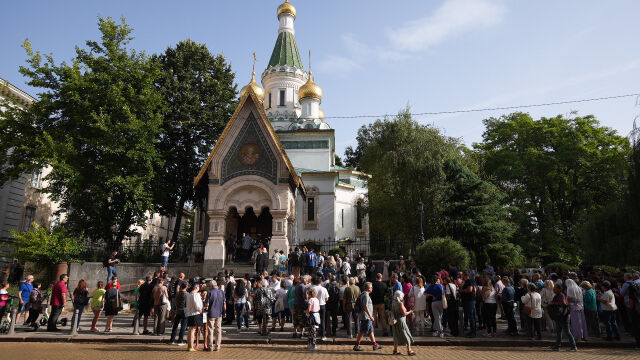 Ще бъде ли отключена Руската църква в София?