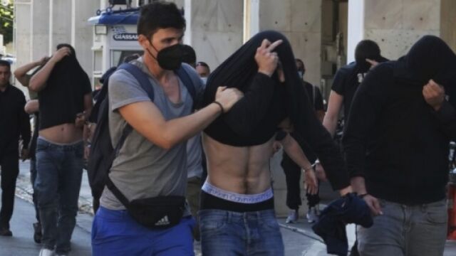 Капитан на хърватски отбор лежи в затвора за убийството на фен в Гърция