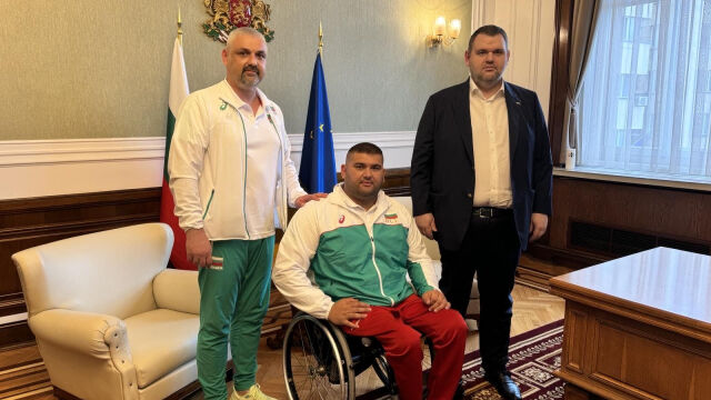 Председателят на ДПС и на ПГ на ДПС Делян Пеевски