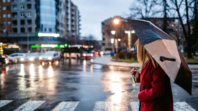 Днес отново ще духа вятър от изток североизток Ще бъде слаб