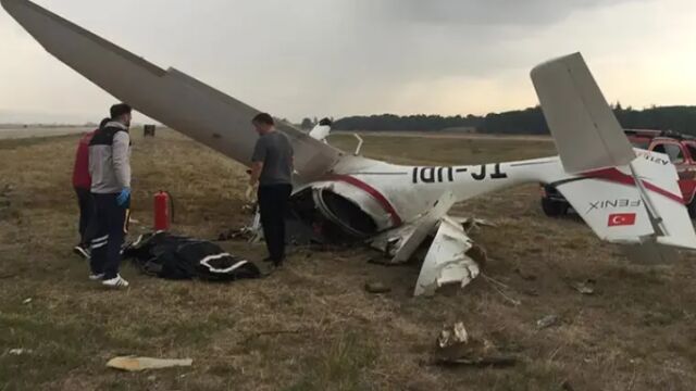 Учебен самолет се е разбил при падане край полигона на