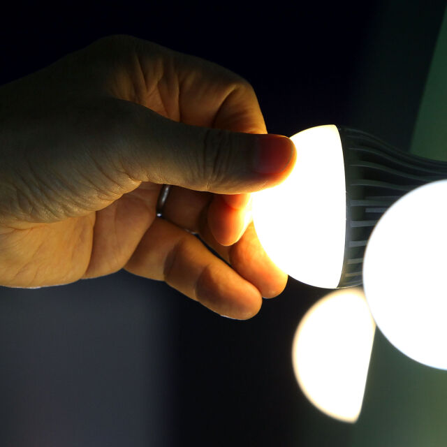 Смяната на лампите в жилището спестява до 80% от разходите за осветление