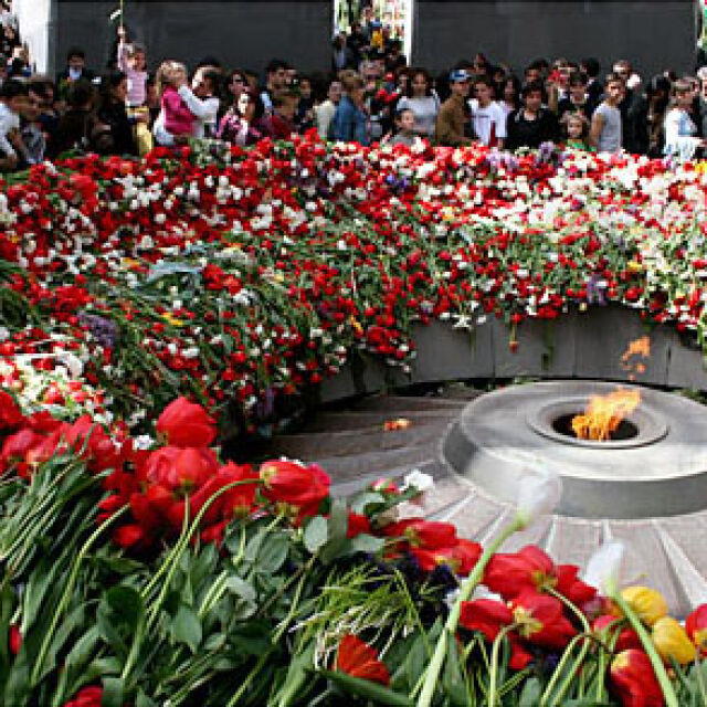 Шествие в Ереван в памет загиналите при арменския геноцид