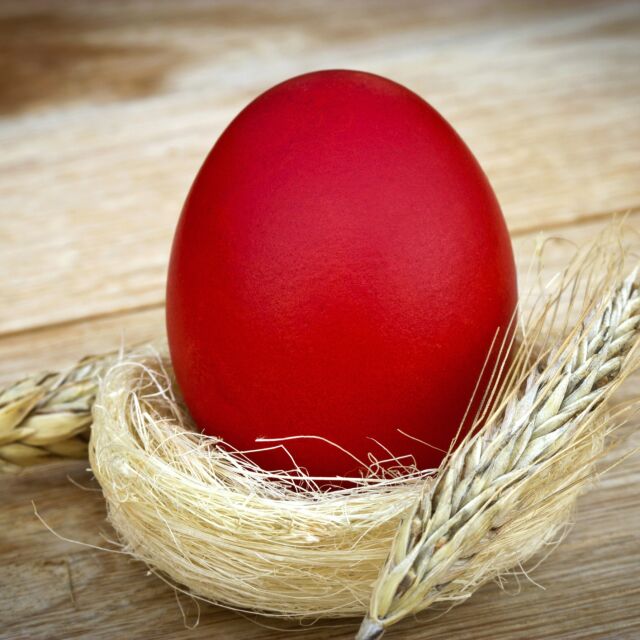 Защо боядисваме яйца на Великден? (СНИМКИ+ВИДЕО) 