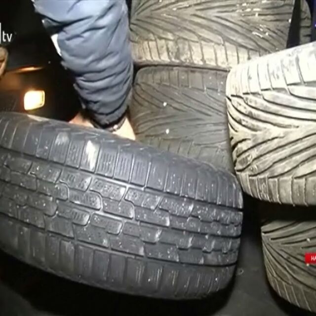 След забележка за шум: Британец нарязал гумите на 56 автомобила в Добрич