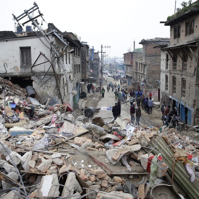 Жертвите на земетресението в Непал вече са над 4300 